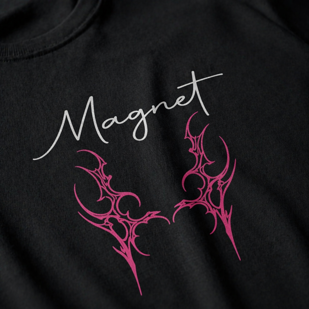 energy magnet Oversized Premium T-Shirt